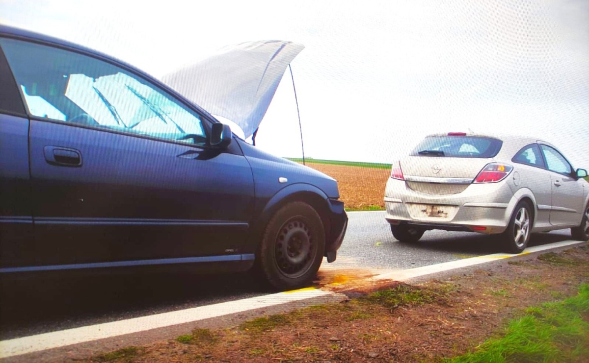 Opel Wjecha W Opla Na Dk Policja Szuka Sprawcy