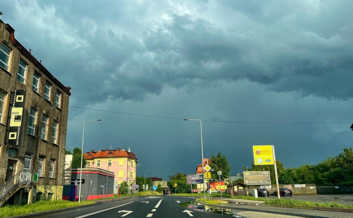 Burze i grad na Śląsku IMGW wydało ostrzeżenie